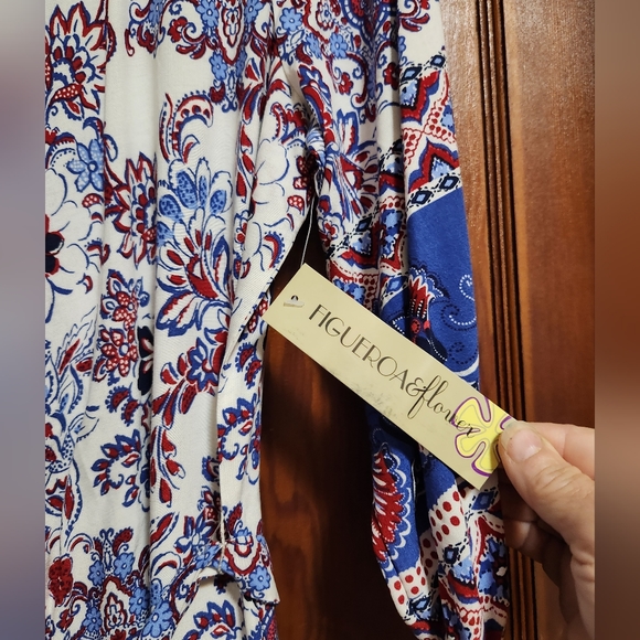 Figueroa & Flower Shift Pullover Dress - Lrg - Blue/red paisley - Picture 3 of 4